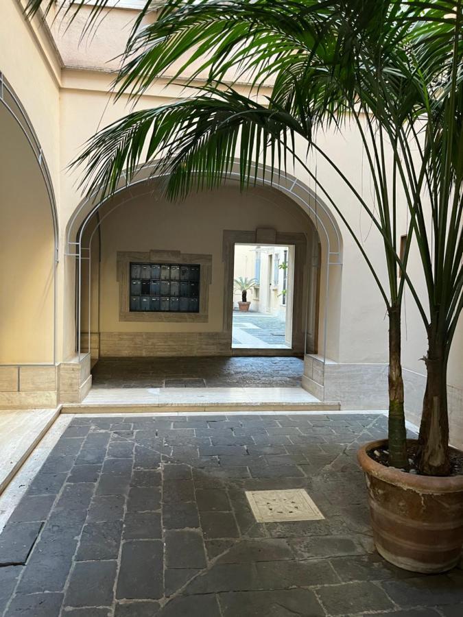 Shabby Roman Studio- Ai Fori Imperiali Dış mekan fotoğraf