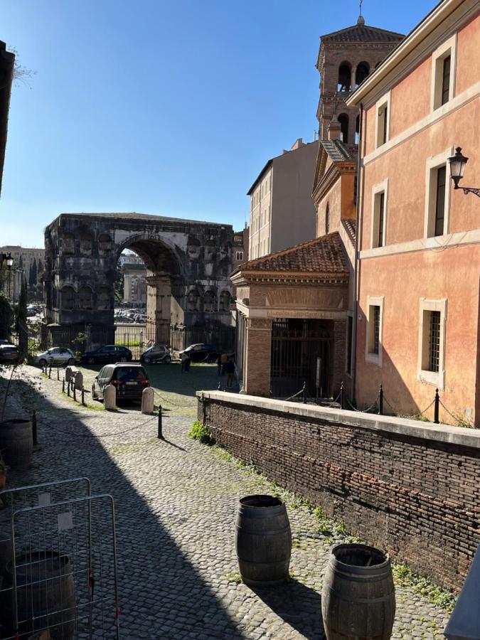 Shabby Roman Studio- Ai Fori Imperiali Dış mekan fotoğraf